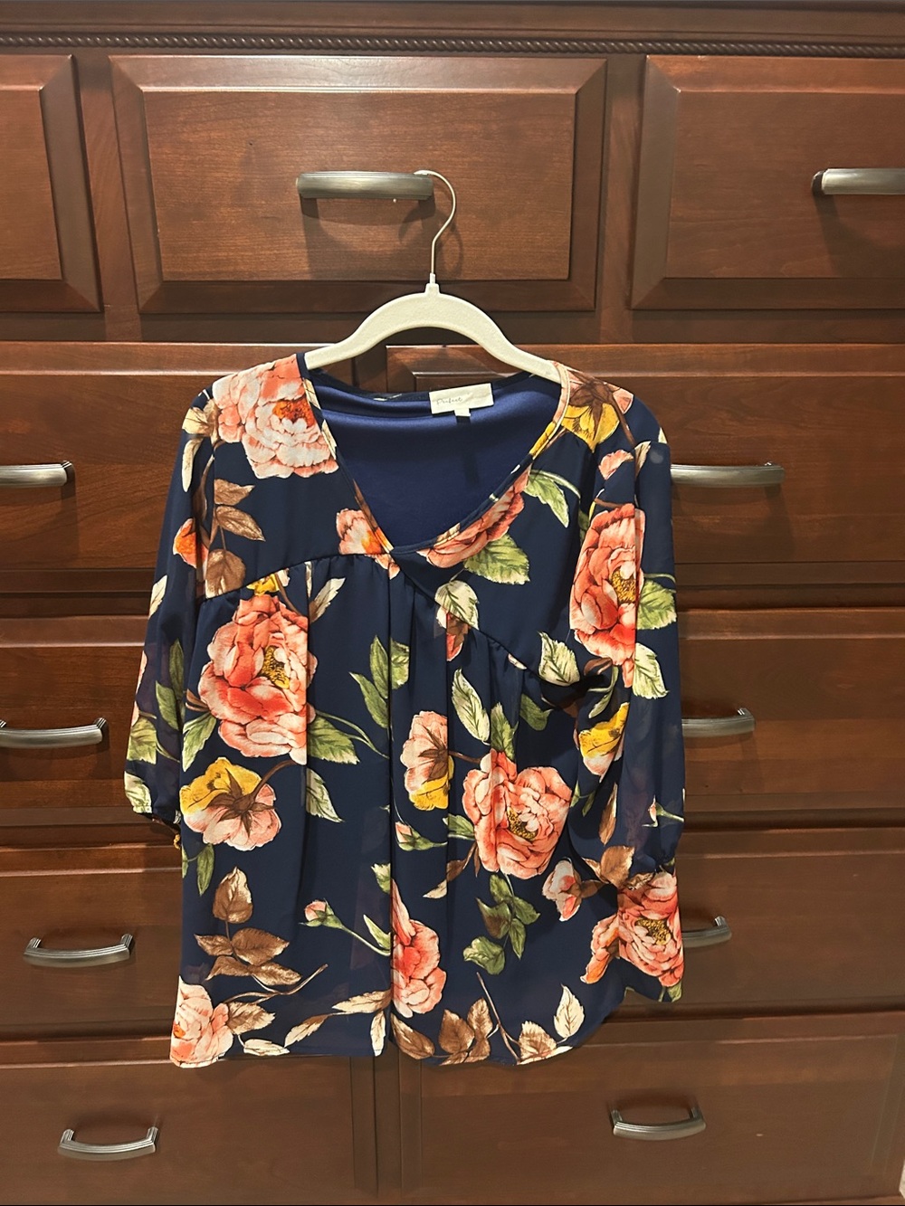Perfect peach Navy Floral V-Neck Blouse with Peach Roses